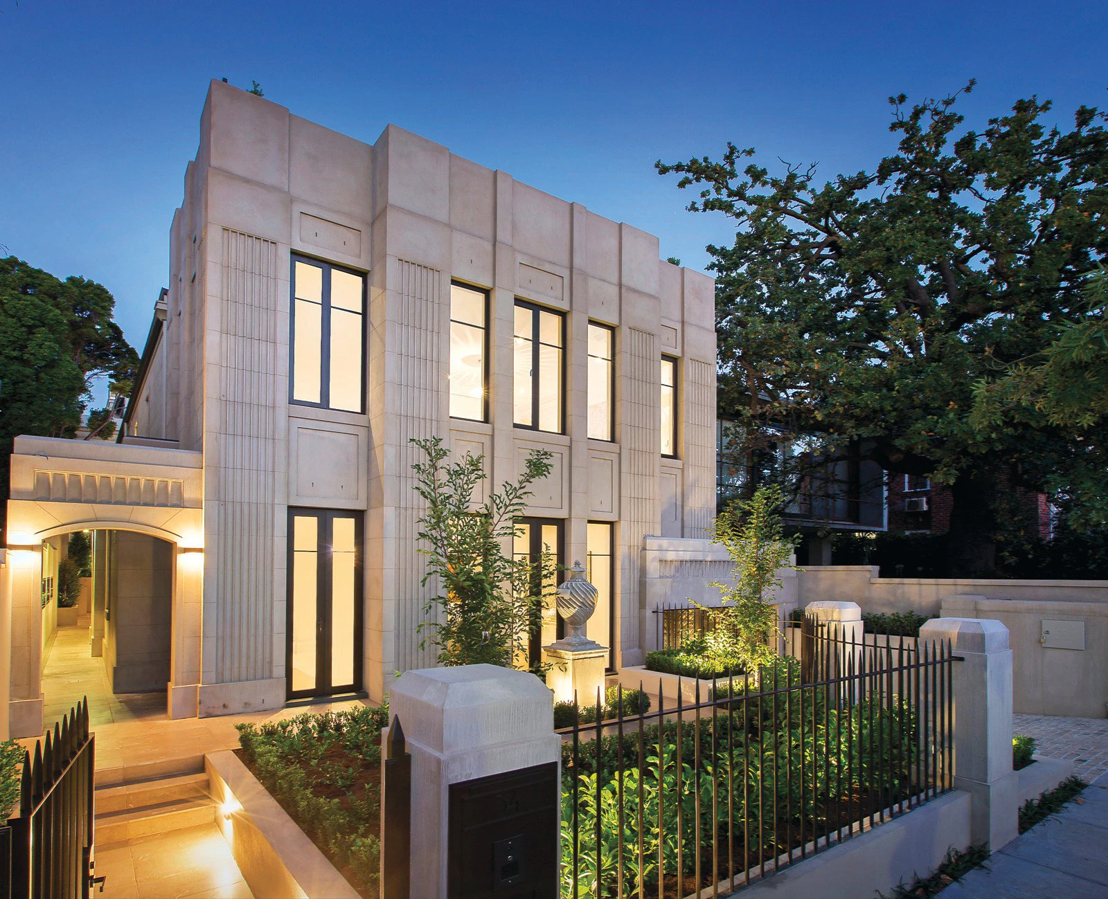 34 Wallace Avenue, Toorak, VIC