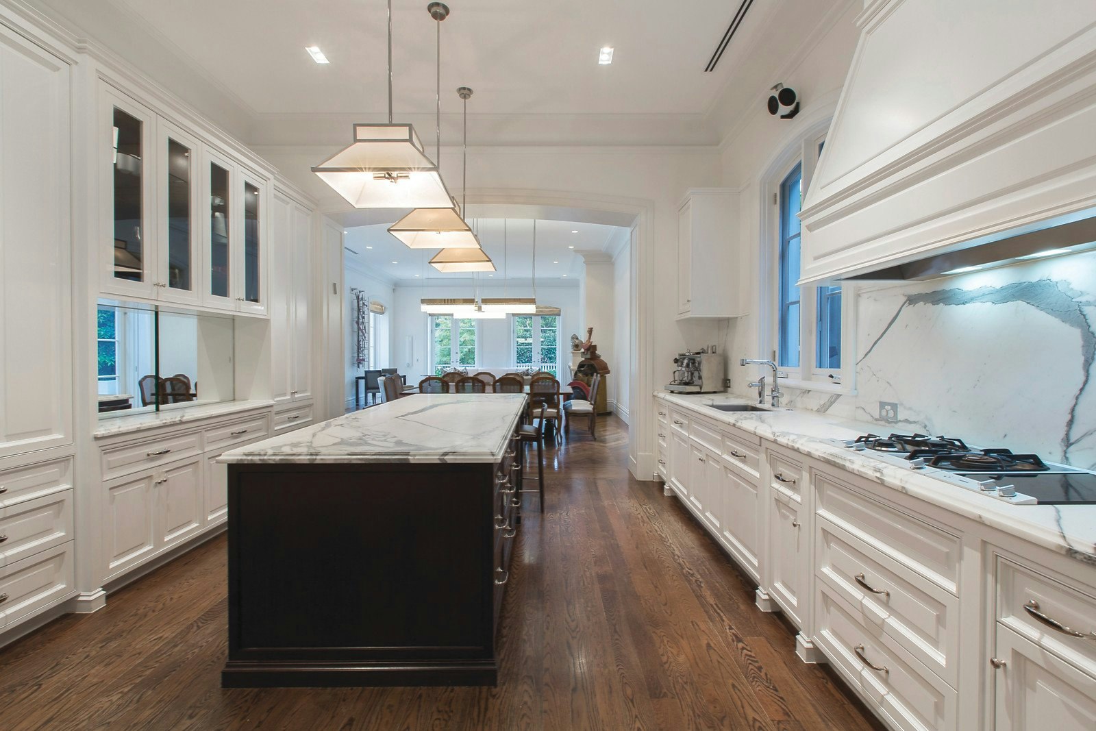 4 Robertson Street, Toorak, VIC