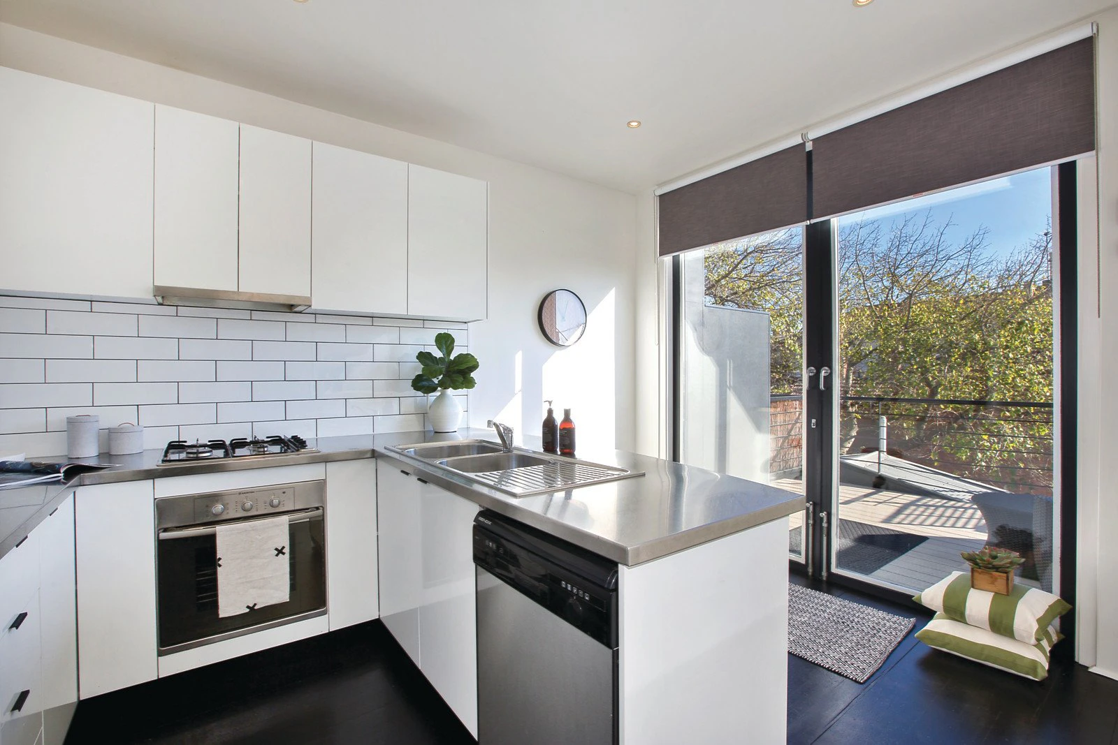 3 Park Place, South Melbourne, VIC