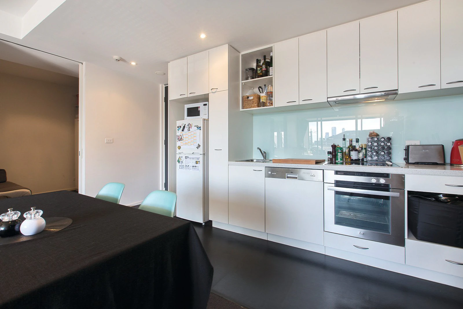 202/52 Dow Street, Port Melbourne, VIC