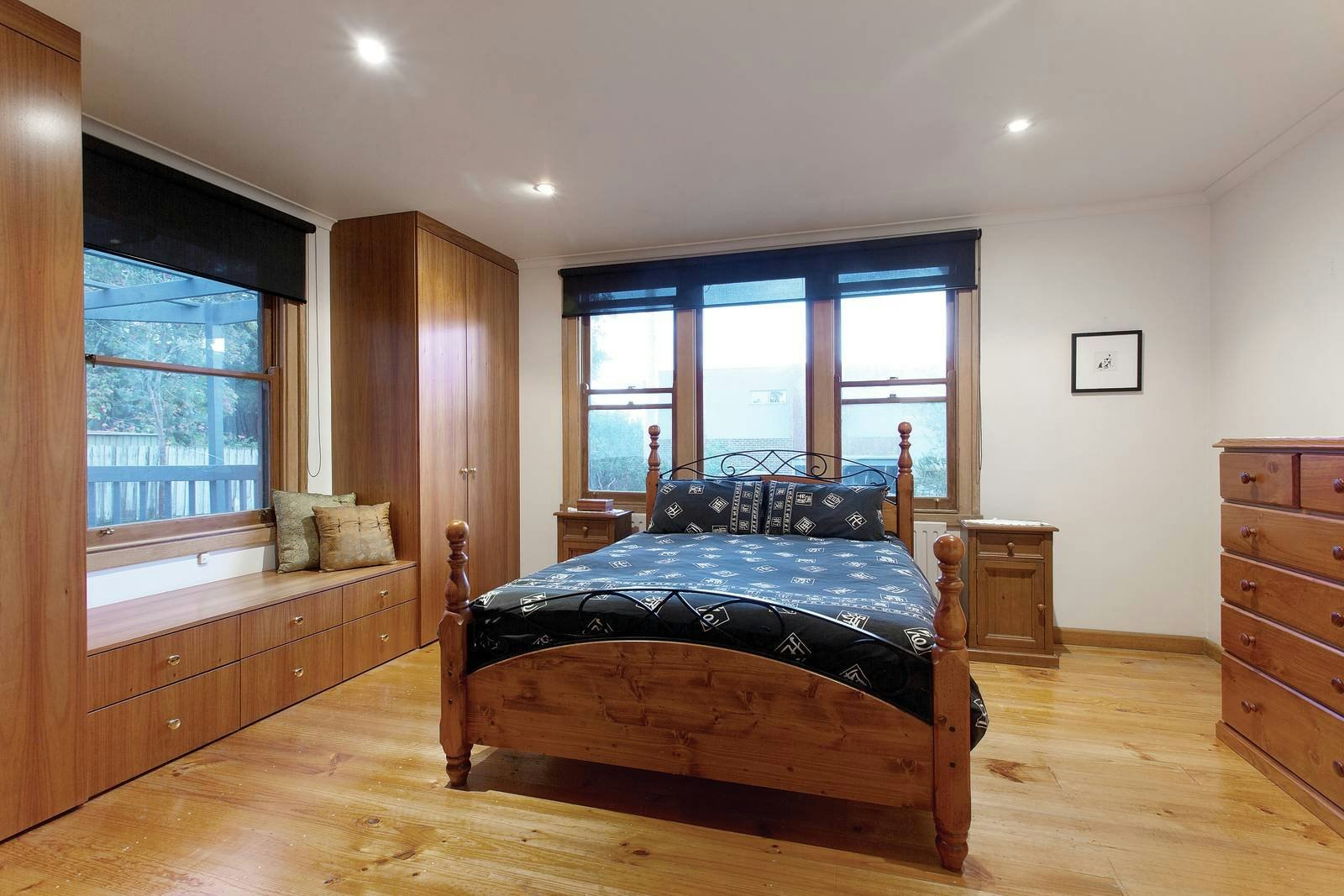 88 Rostrevor Parade, Mont Albert North, VIC