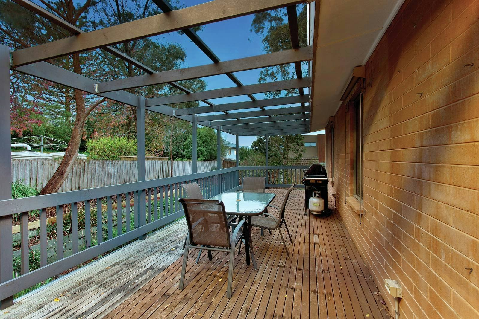 88 Rostrevor Parade, Mont Albert North, VIC