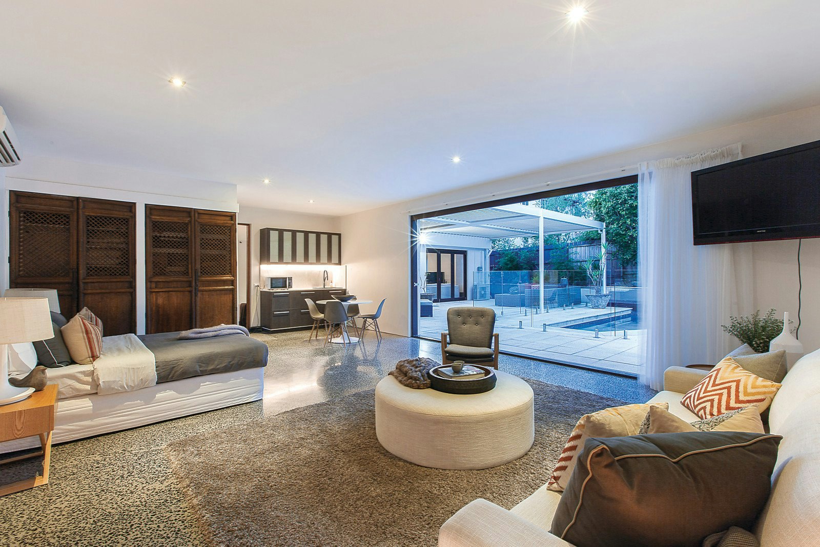 84 Tramway Parade, Beaumaris, VIC