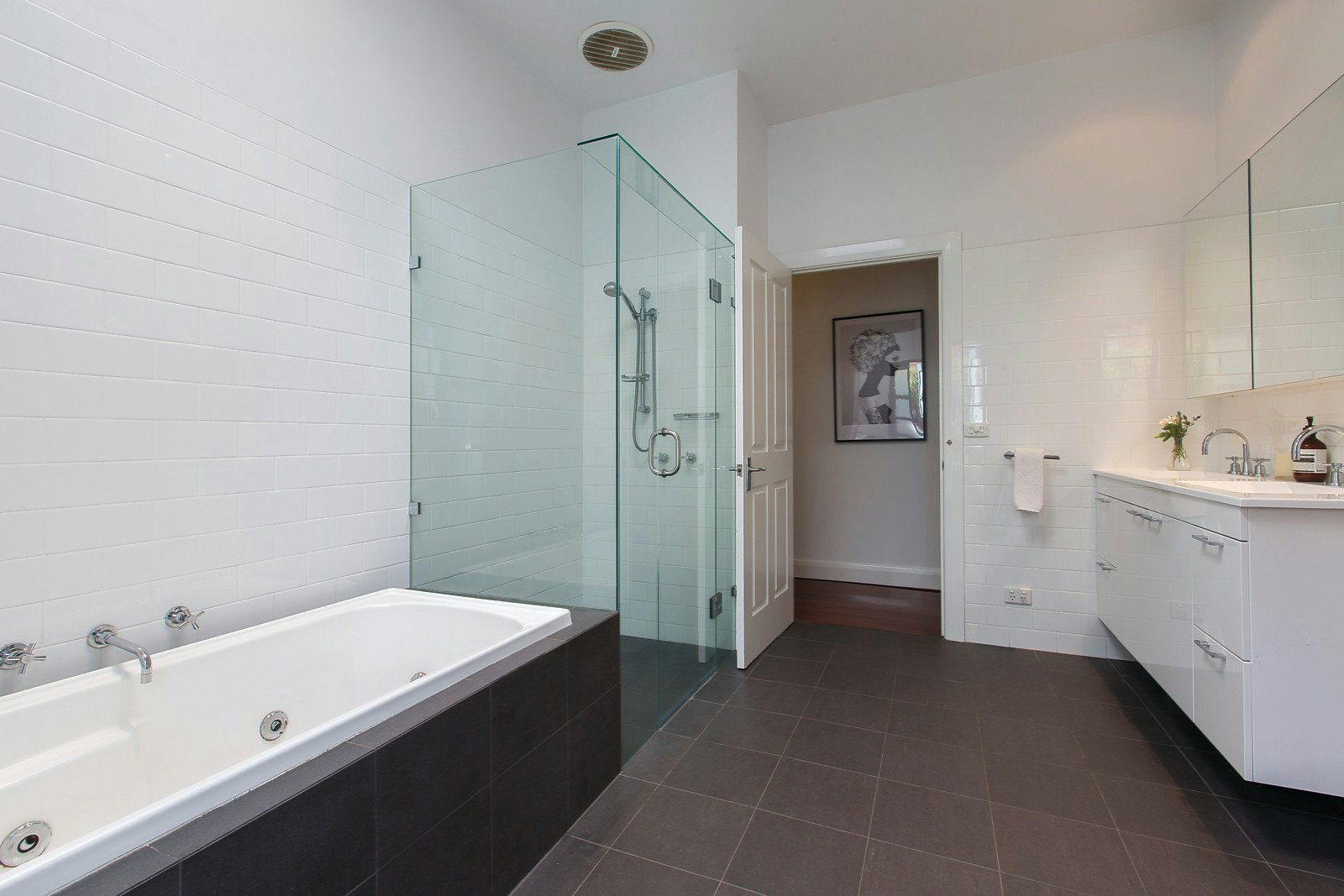 24 Hunter Street, Malvern, VIC