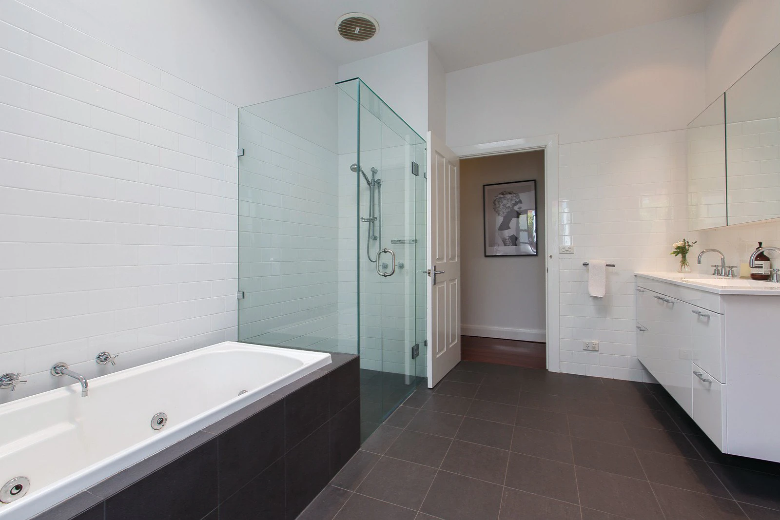24 Hunter Street, Malvern, VIC