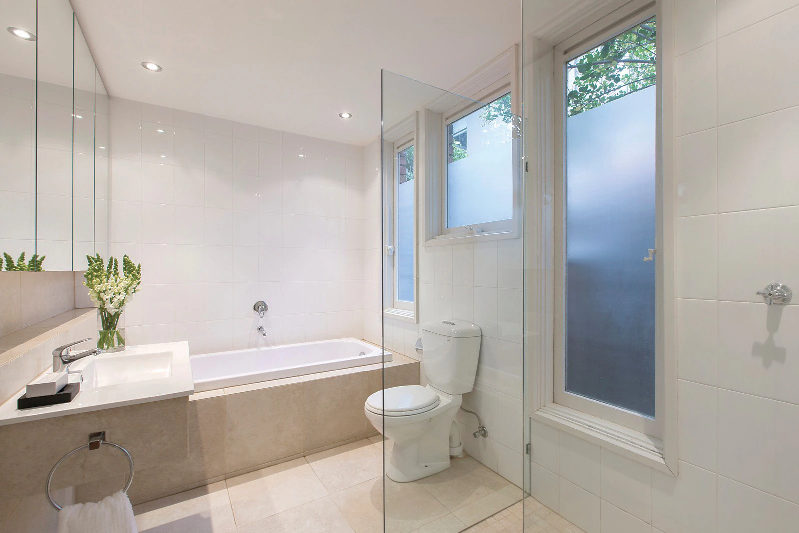 107 Linacre Road, Hampton, VIC