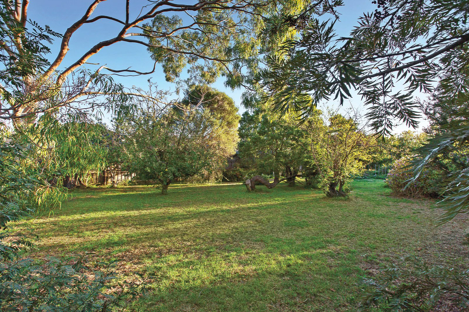32 Faversham Road, Canterbury, VIC