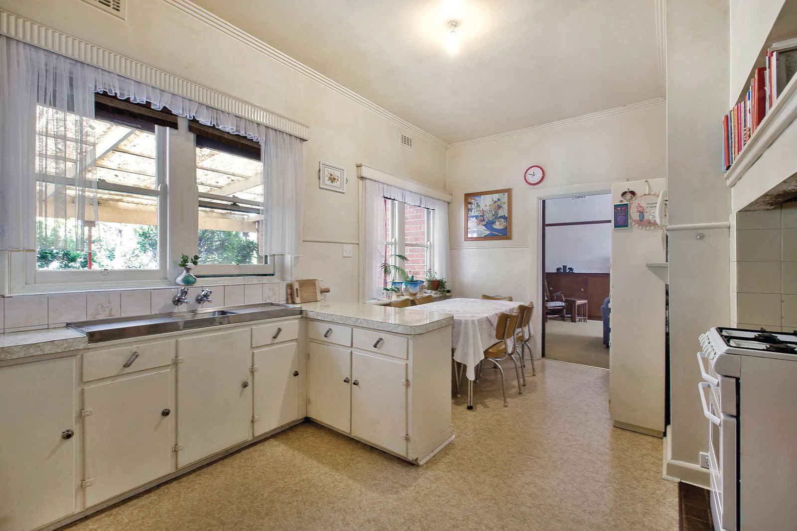 54 Baker Parade, Ashburton, VIC