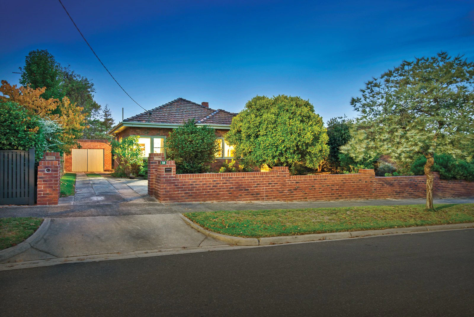 54 Baker Parade, Ashburton, VIC