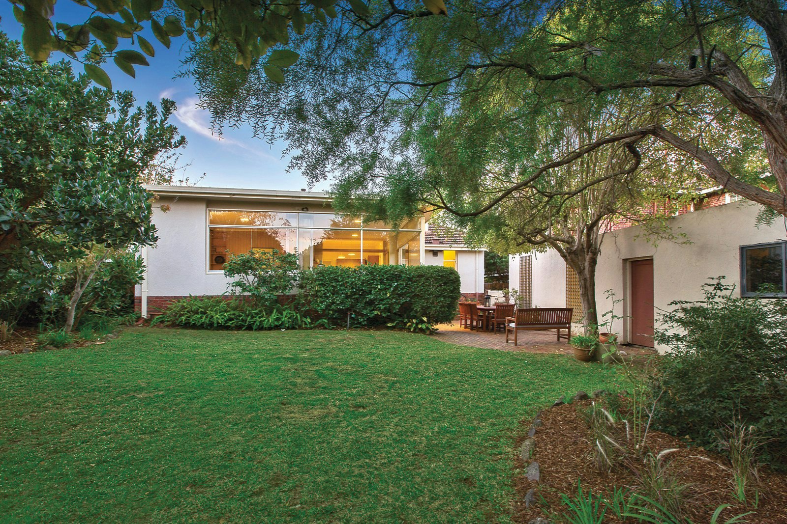 12 Finsbury Way, Camberwell, VIC