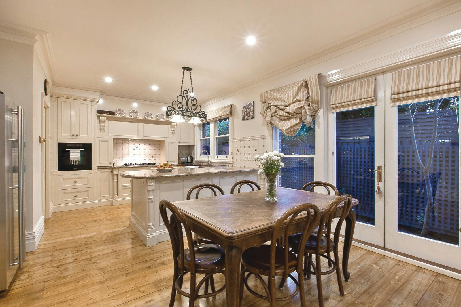 14 Selwyn Street, Canterbury, VIC