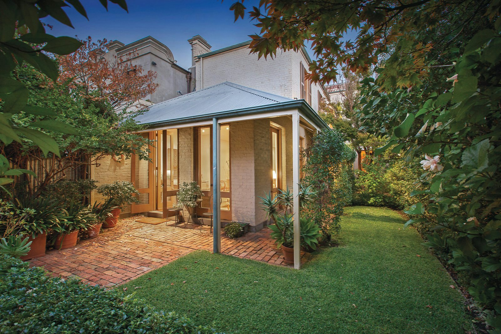 24 St Vincent Place North, Albert Park, VIC