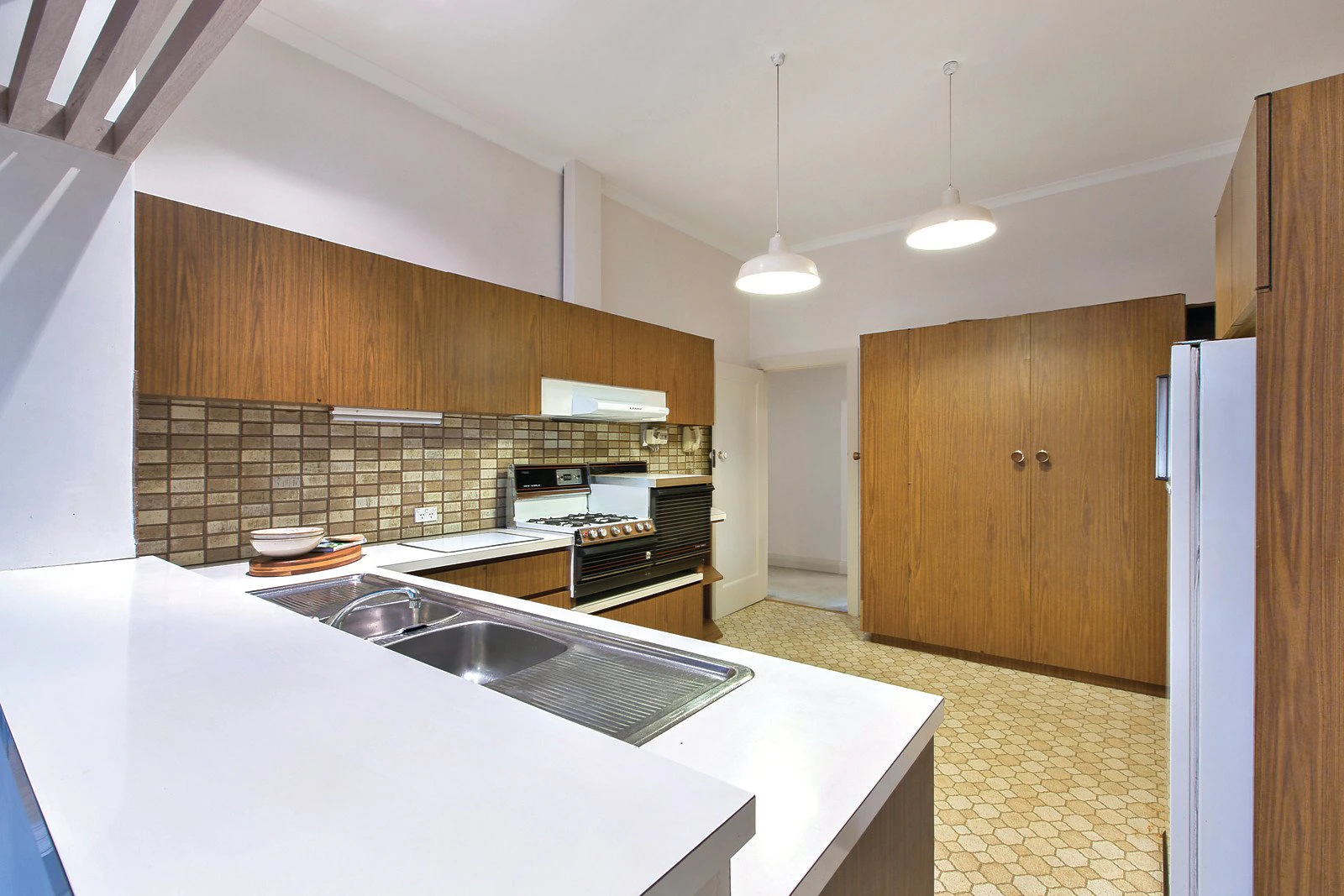 12 Finsbury Way, Camberwell, VIC
