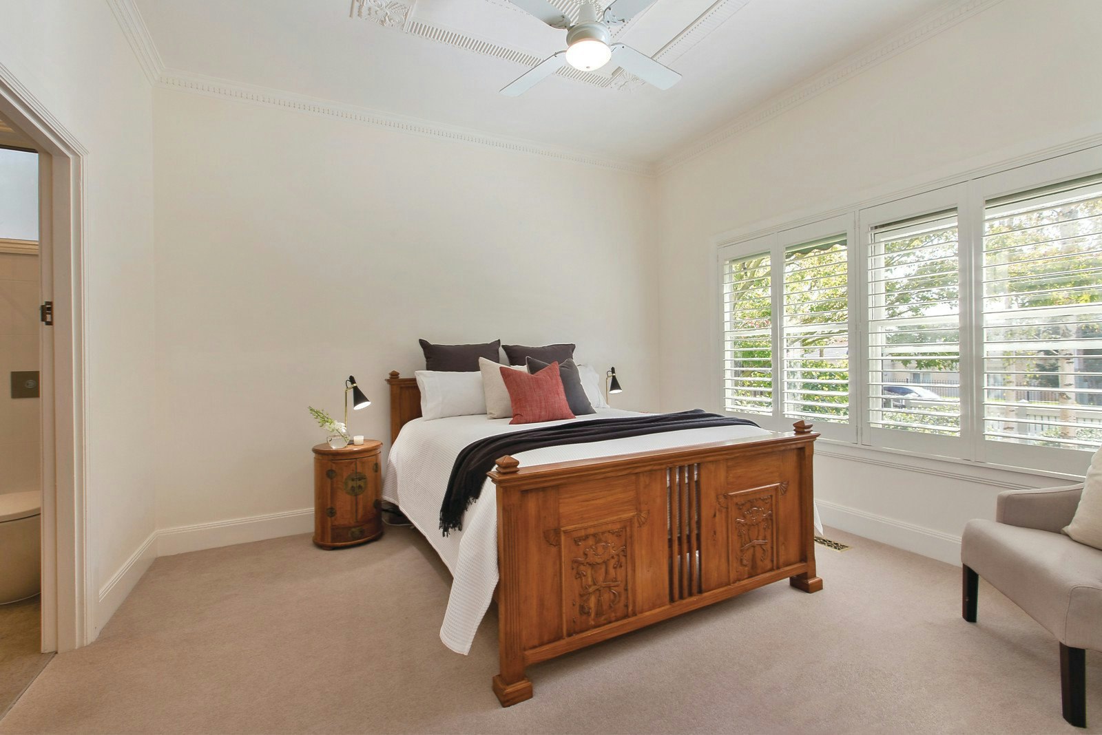 16 Flowerdale Road, Glen Iris, VIC