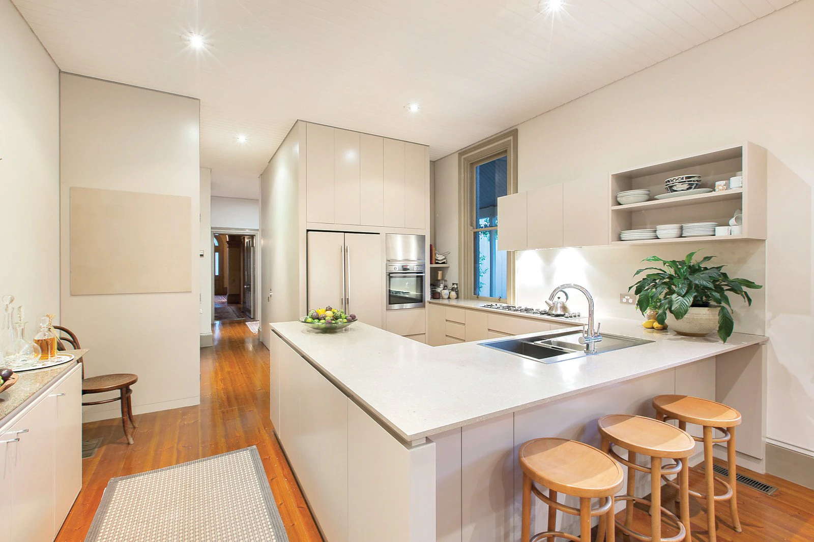 24 St Vincent Place North, Albert Park, VIC