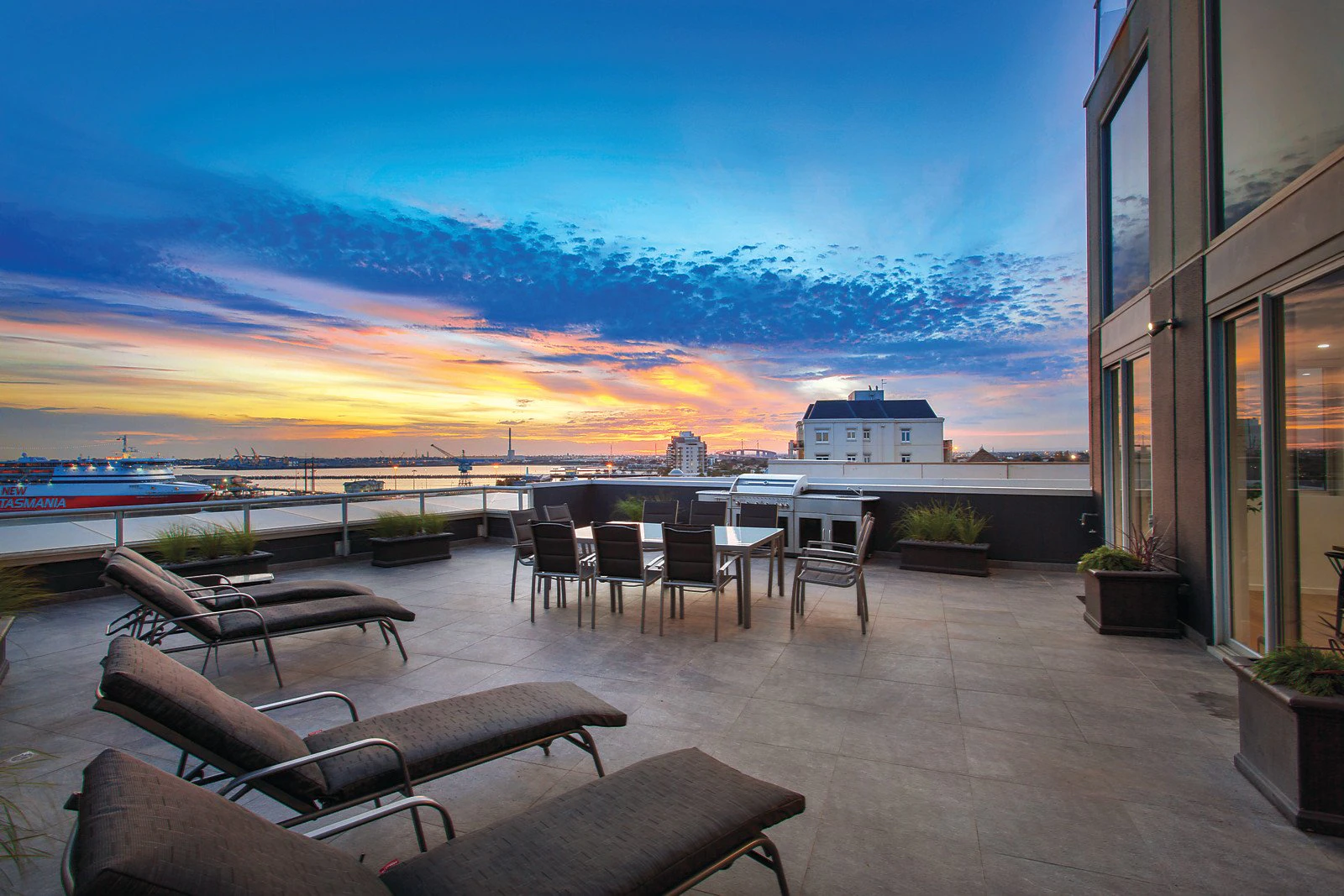 801/65 Beach Street, Port Melbourne, VIC
