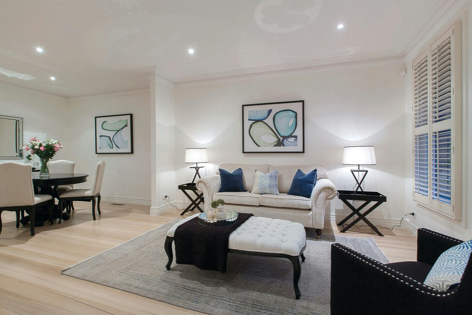 2/19 Faversham Road, Canterbury, VIC