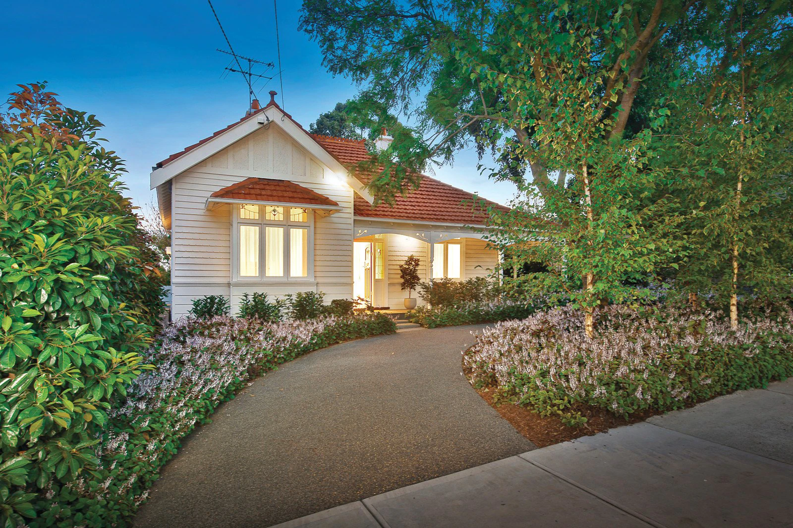 2 Leopold Street, Glen Iris, VIC