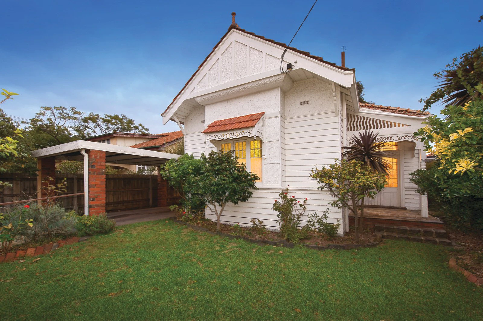 4 Royston Avenue, Malvern East, VIC