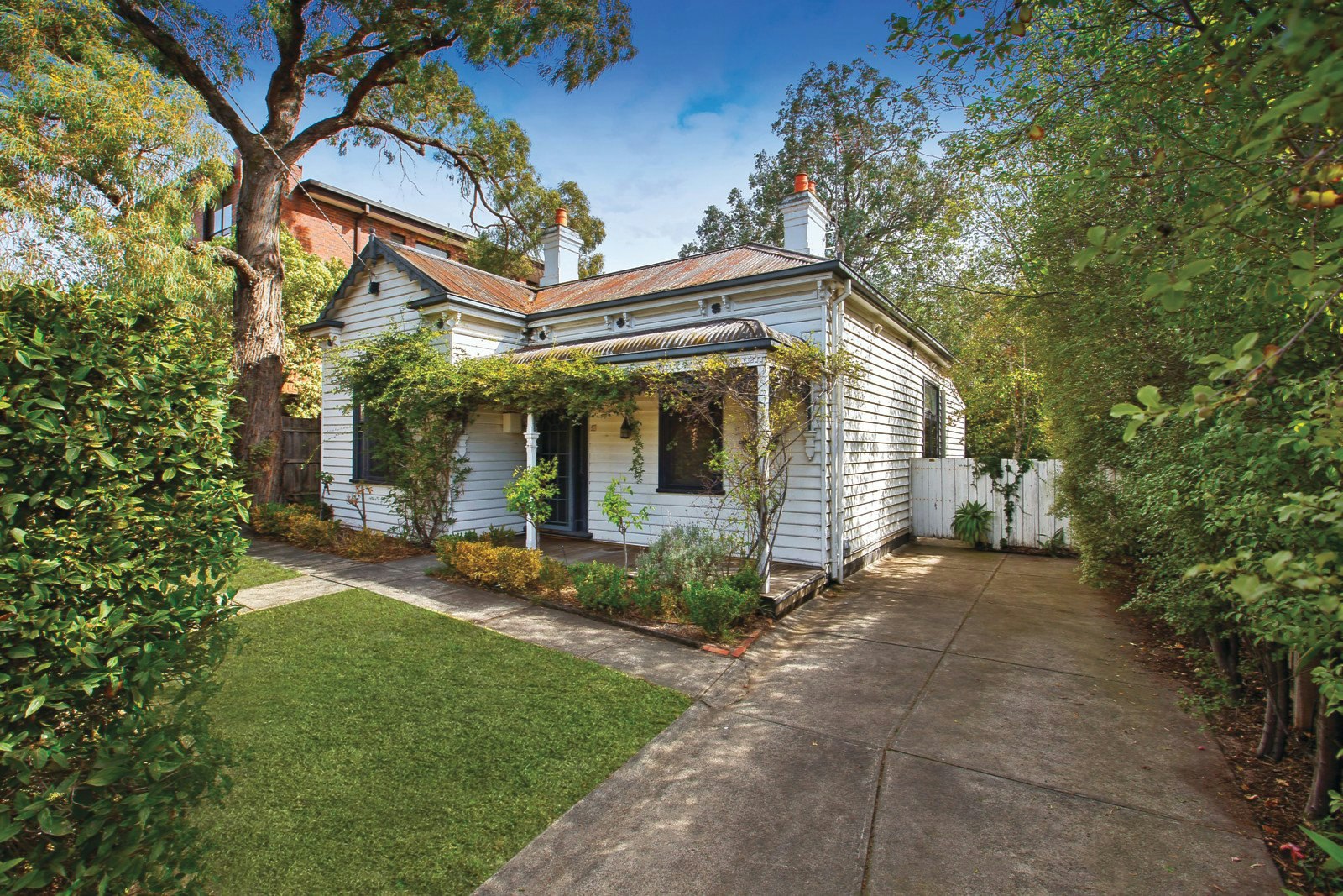 17 Egerton Road, Armadale, VIC