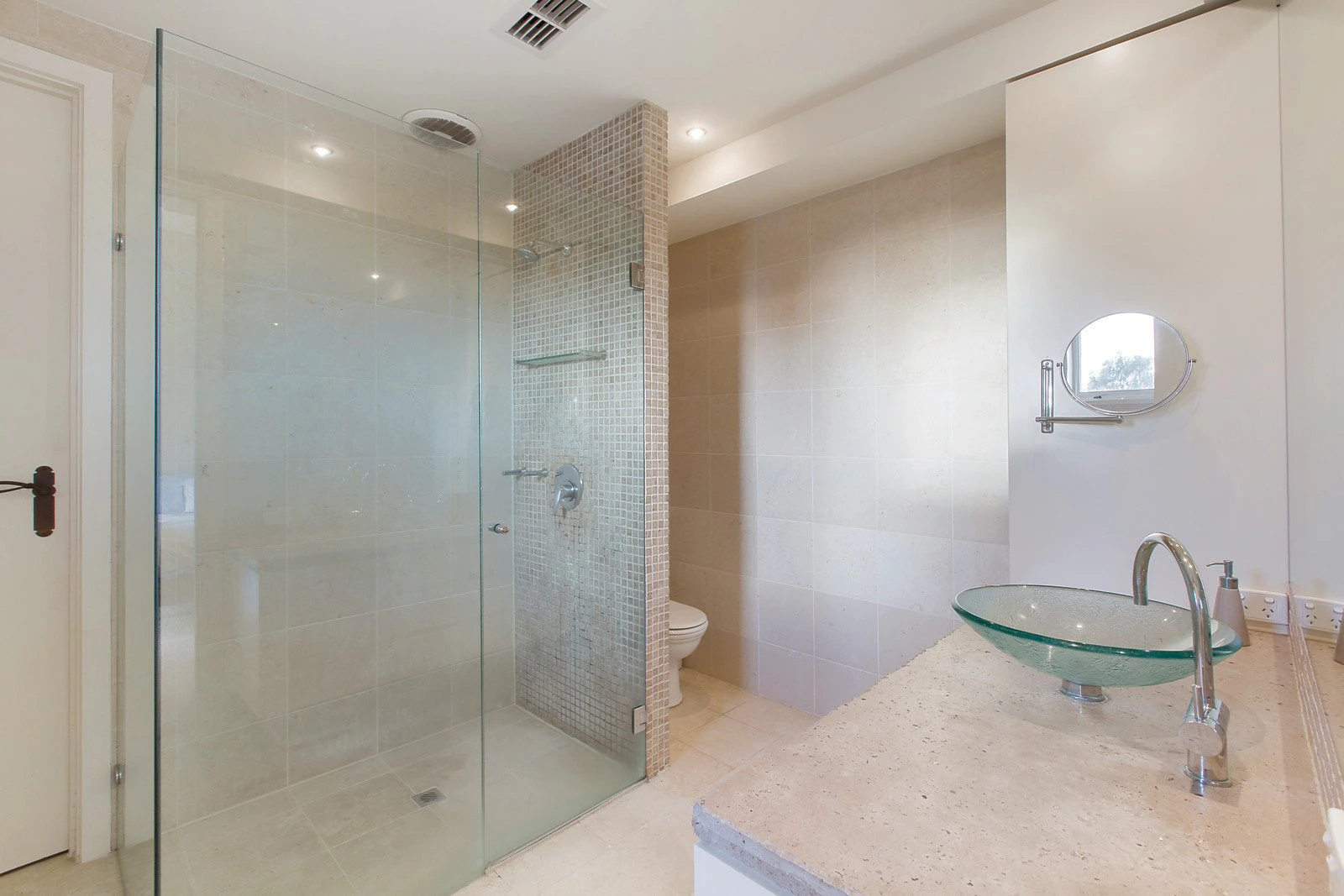 2/2 Myrniong Grove, Hawthorn East, VIC