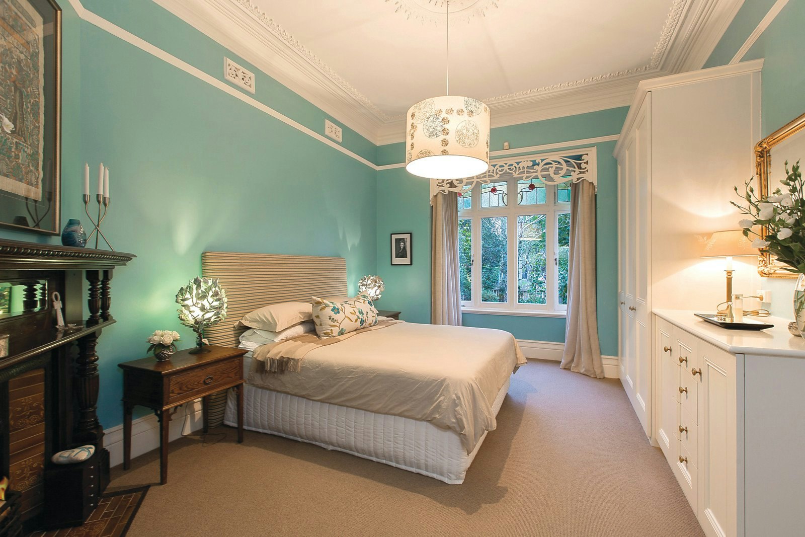 16 Central Park Road, Malvern East, VIC