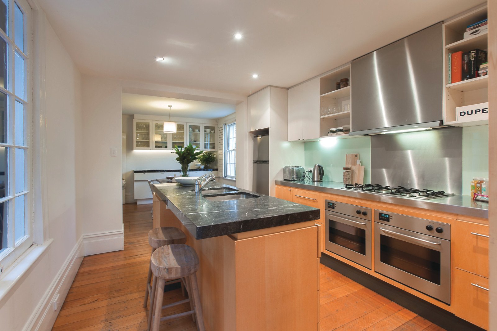 352 Moray Street, South Melbourne - Thumbnail 4