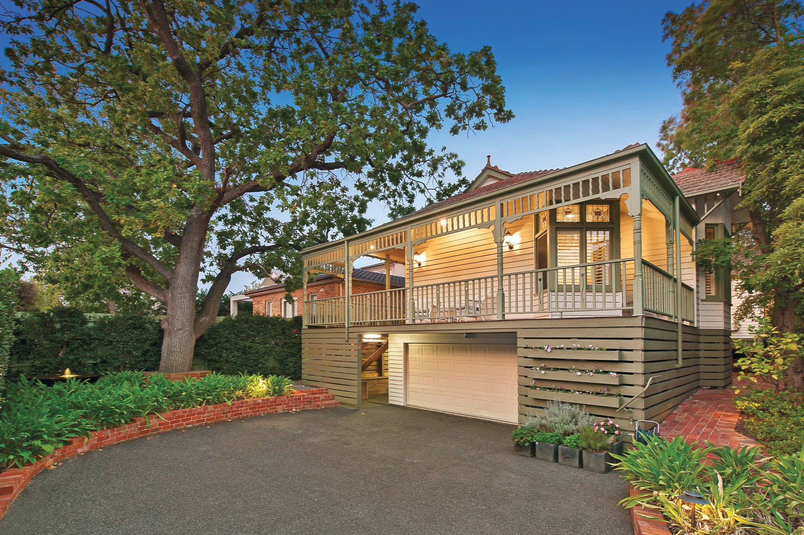 13 Winson Green Road, Canterbury, VIC