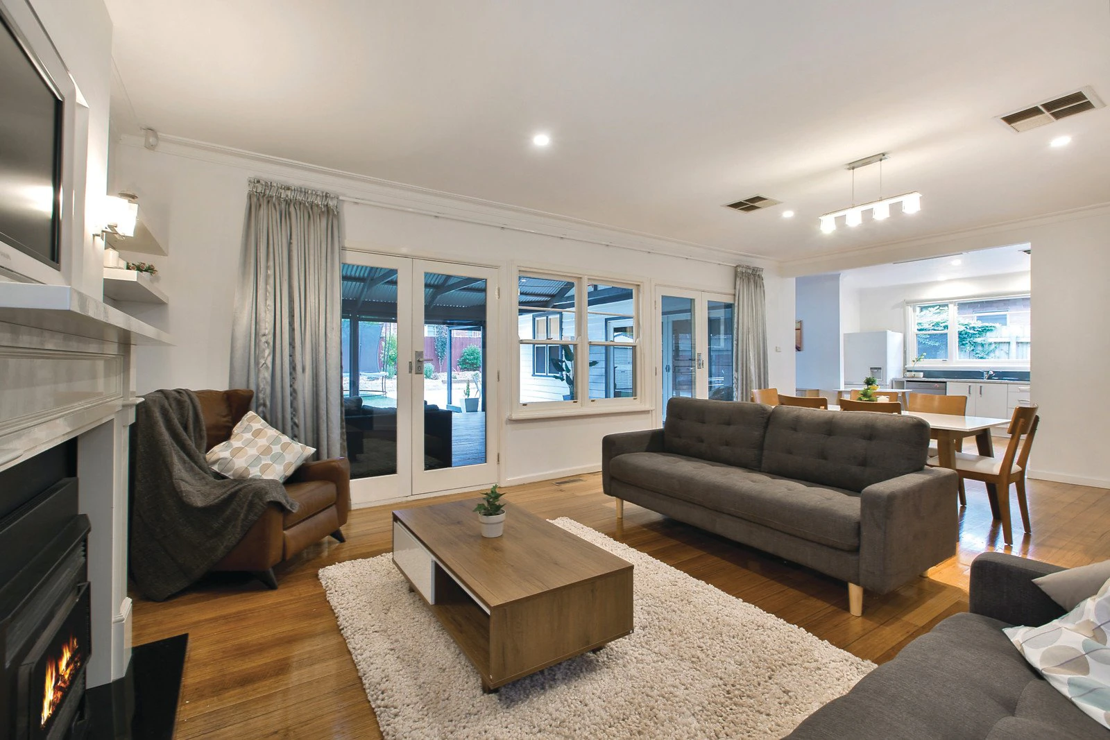31 Somers Street, Burwood, VIC
