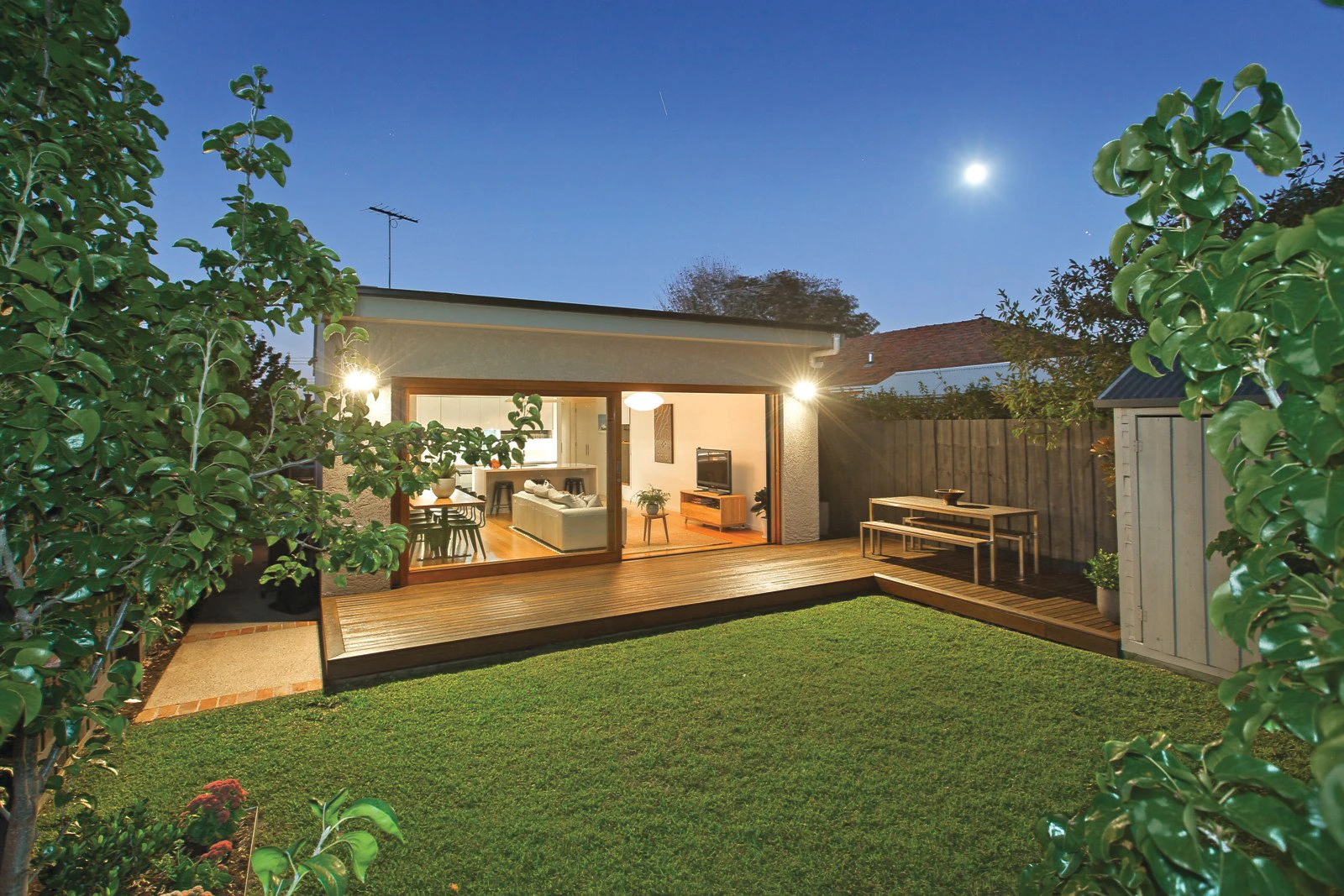 6 Chanak Street, Malvern East, VIC