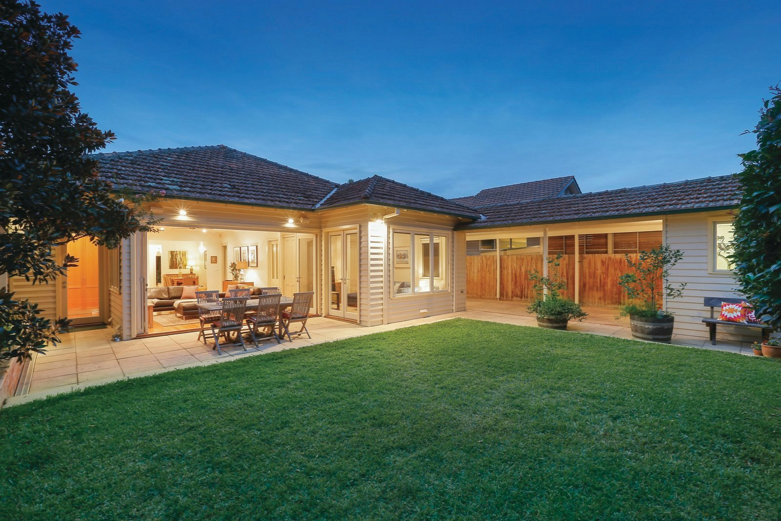 2 Longstaff Street, Kew East, VIC