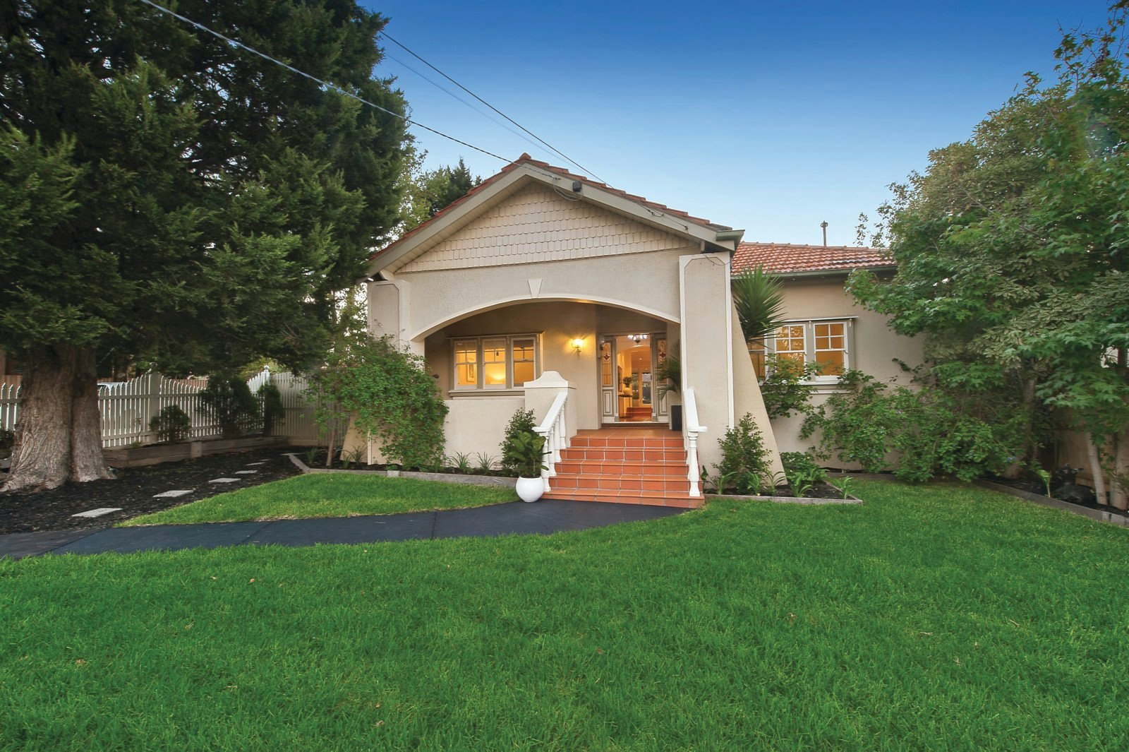 25 Belgrave Road, Malvern East, VIC