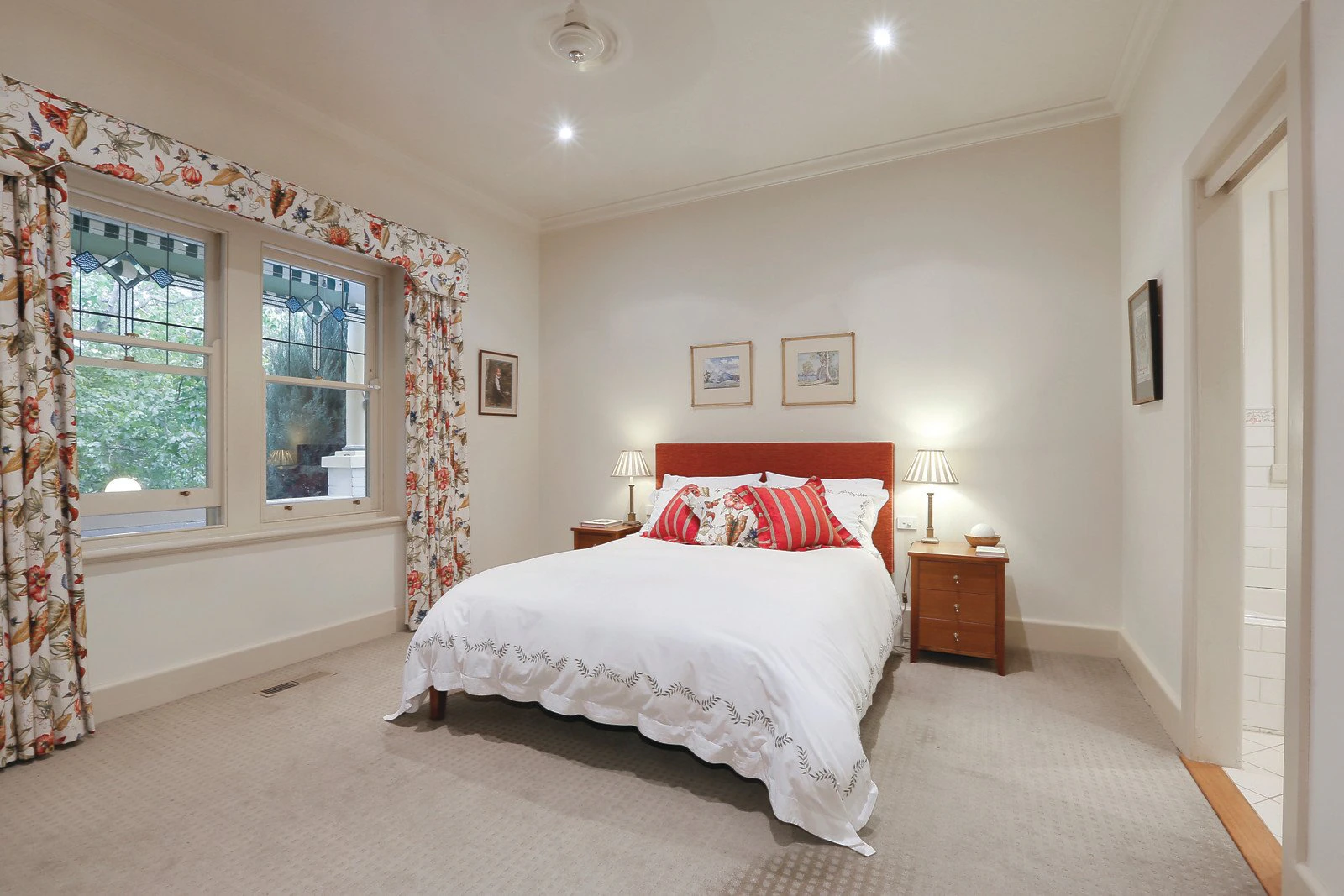 2 Longstaff Street, Kew East, VIC