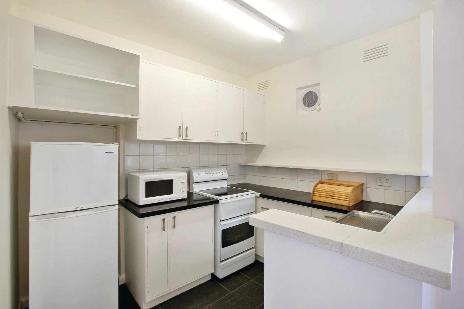 24/596 Riversdale Road, Camberwell, VIC