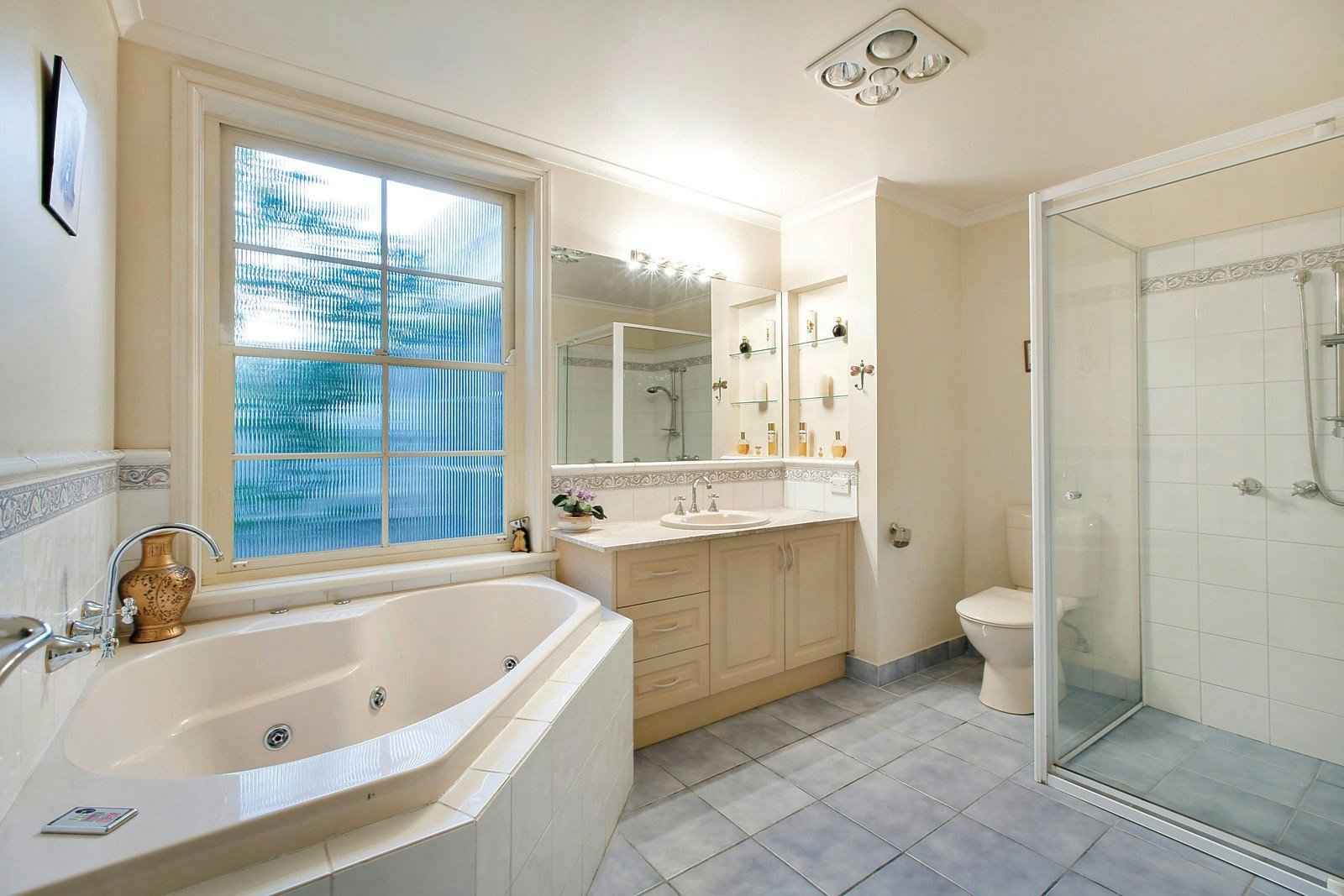 1/7 Beatrice Avenue, Surrey Hills, VIC