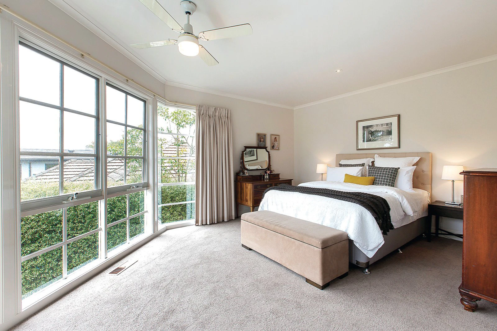 16 Glen Road, Ashburton, VIC