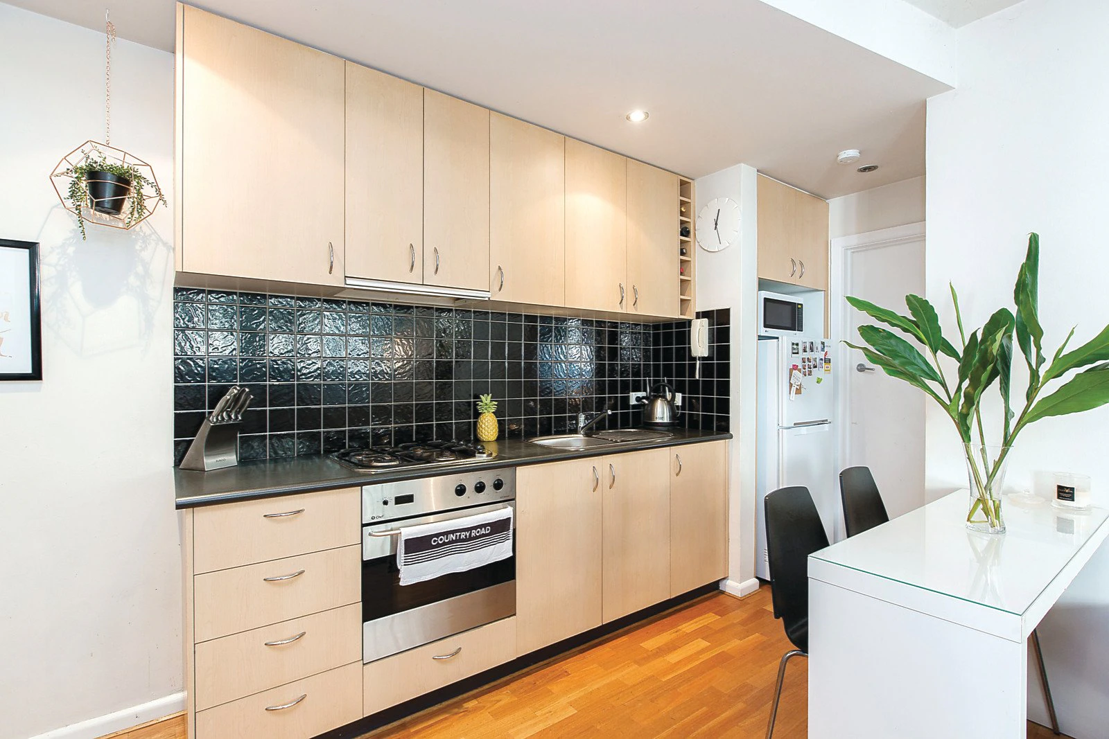 12/3-5 Coleridge Street, Elwood, VIC