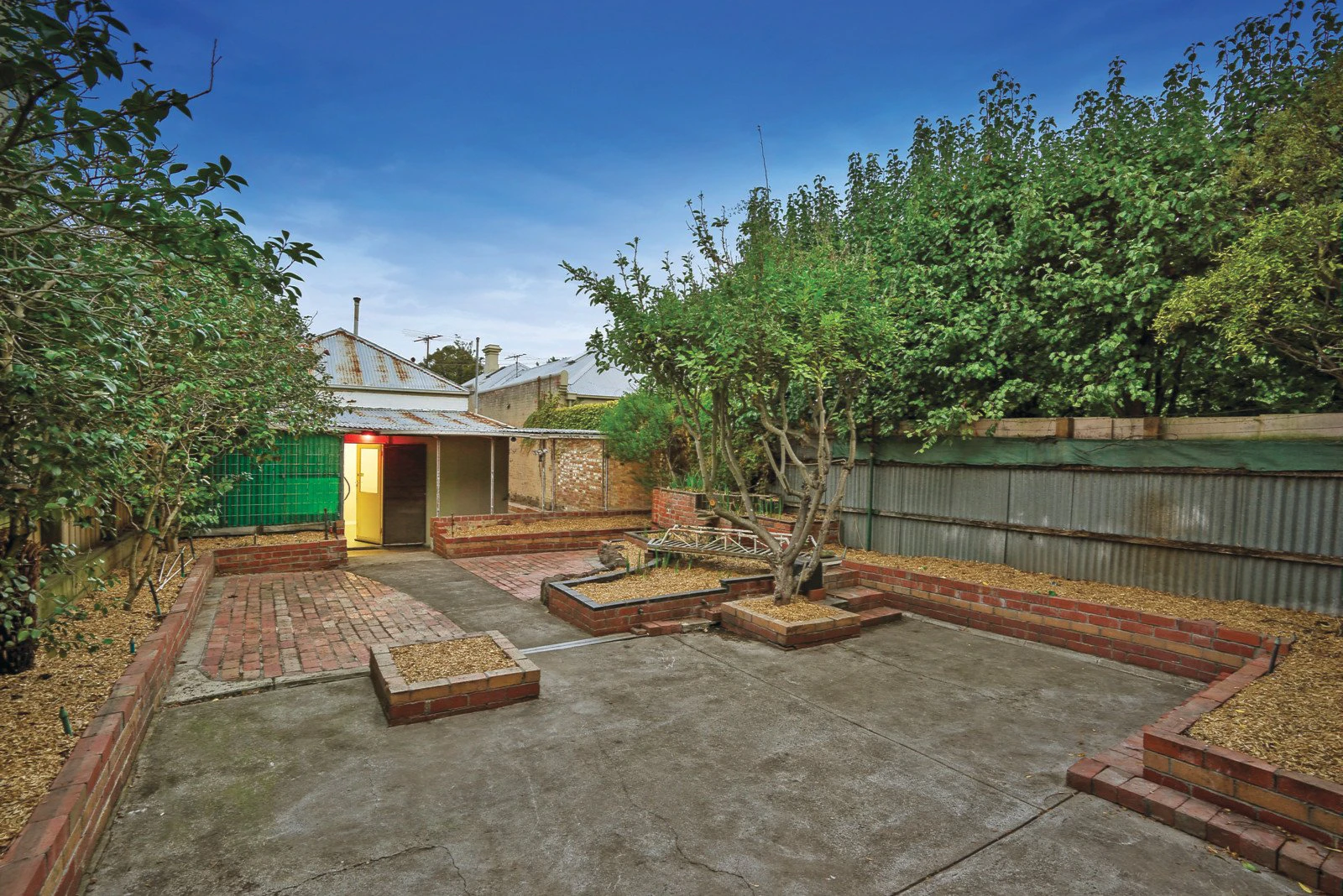 19 Sutherland Road, Armadale, VIC