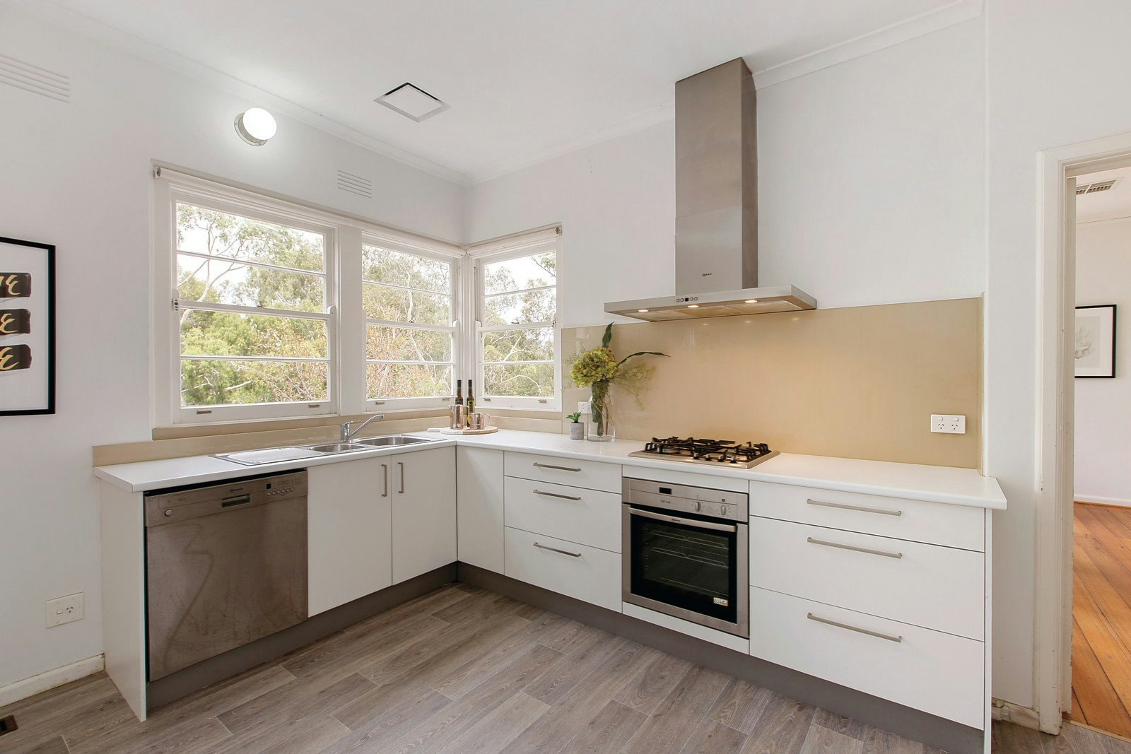 33 Holroyd Street, Kew, VIC