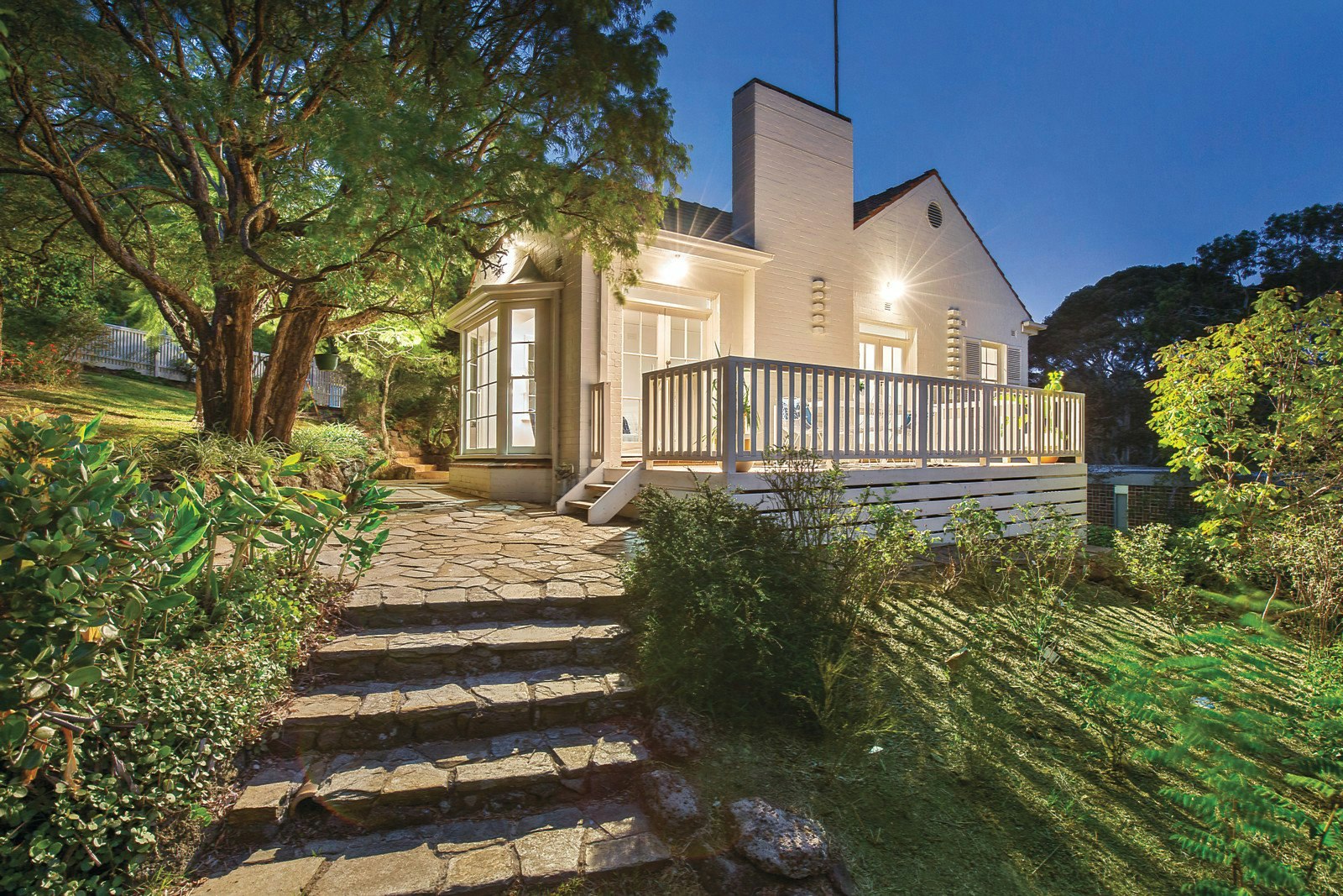 33 Holroyd Street, Kew, VIC