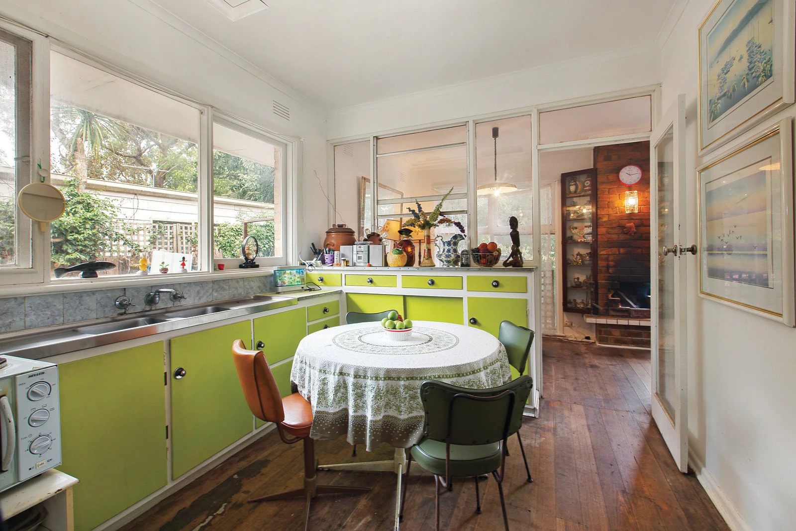 1/2 June Crescent, Glen Iris, VIC