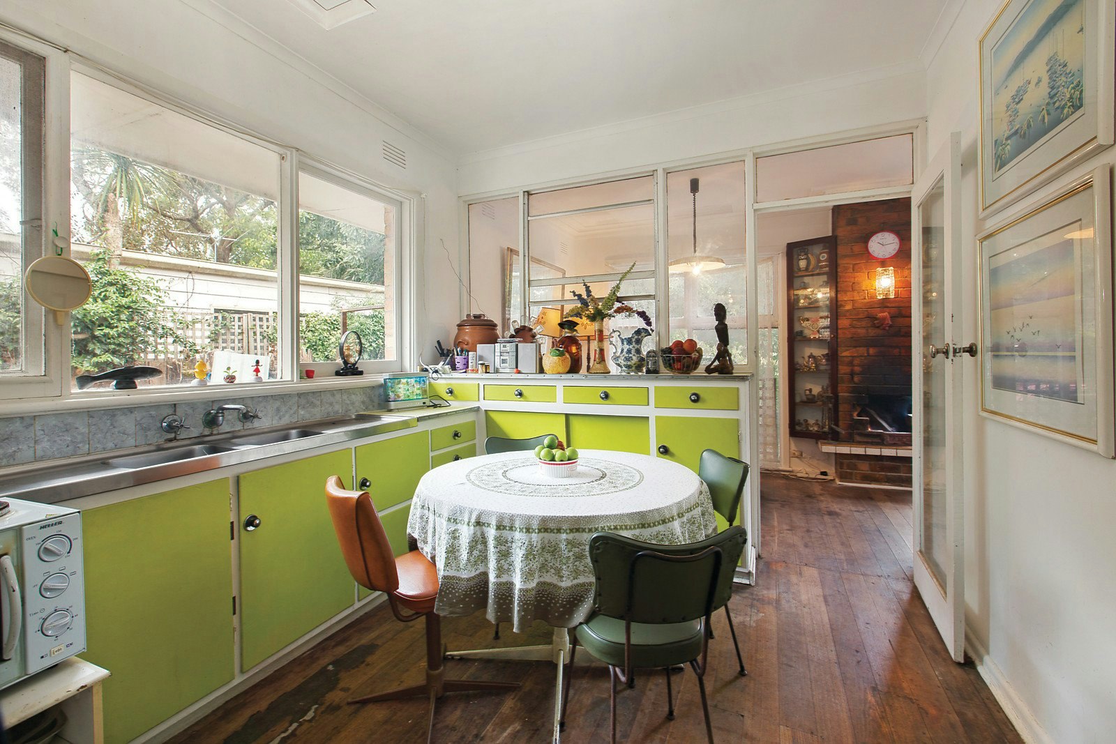 1/2 June Crescent, Glen Iris, VIC