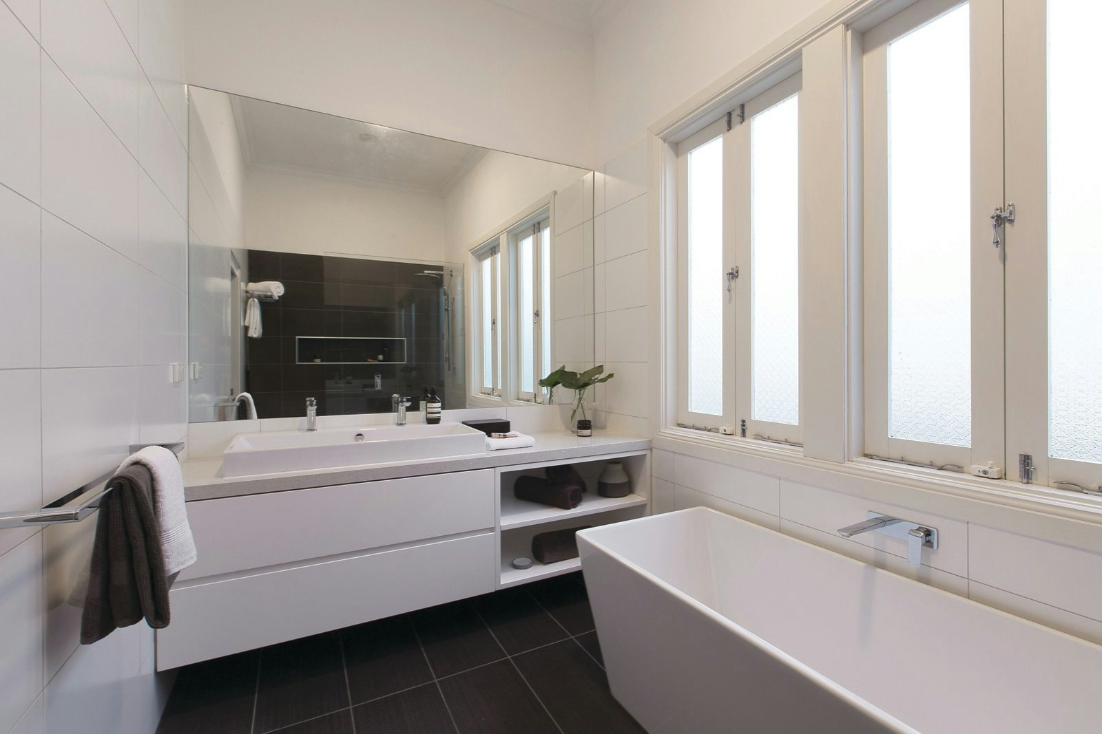 63 Barkly Avenue, Armadale, VIC