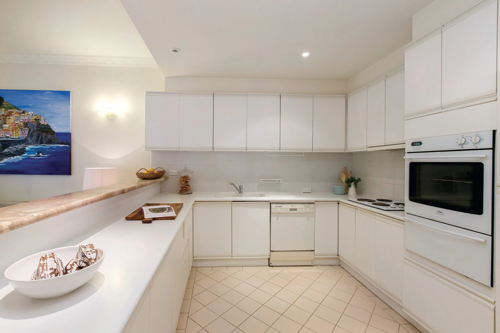 2/11 Monomeath Avenue, Toorak, VIC