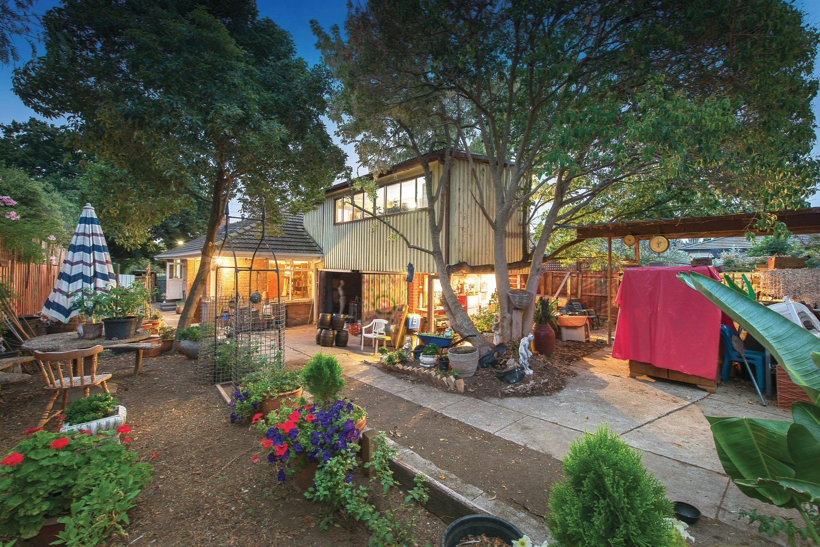 1/2 June Crescent, Glen Iris, VIC