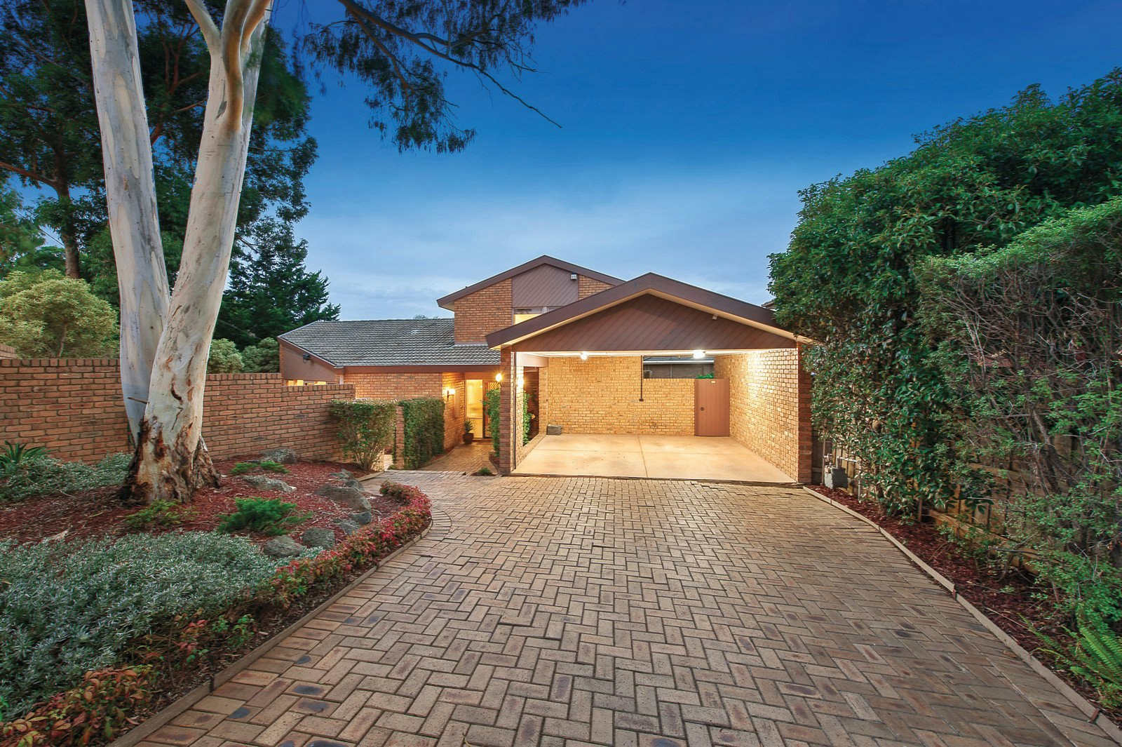 56 High Street, Doncaster, VIC