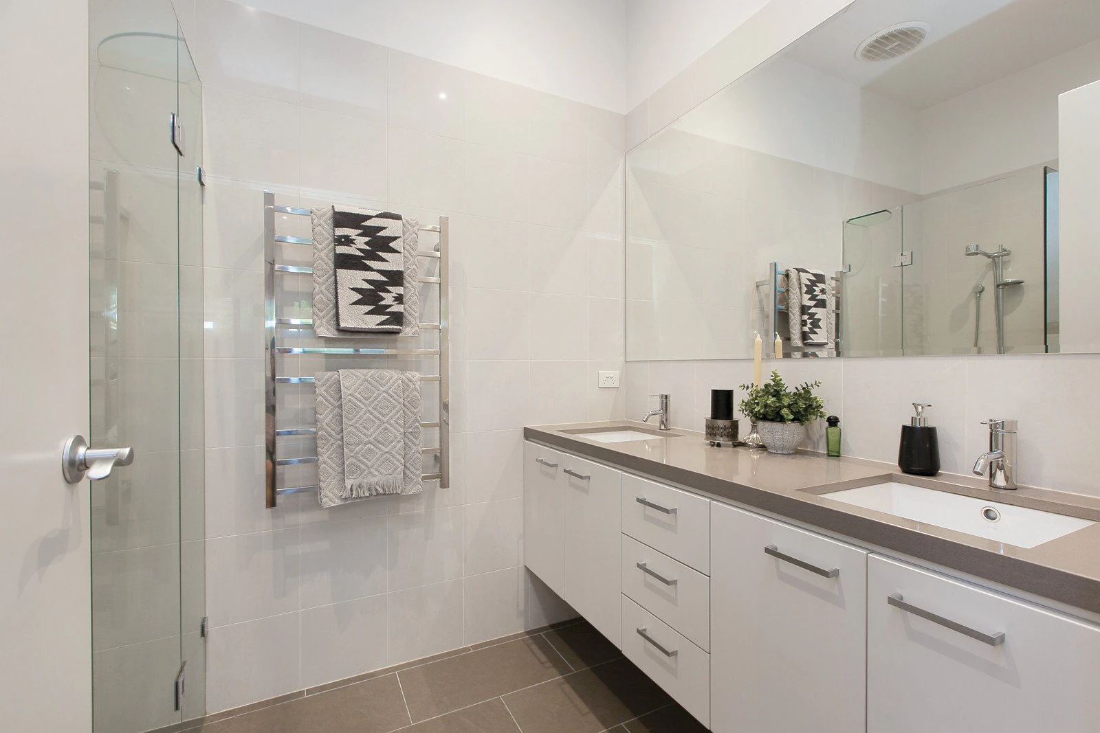 3/14 Van Ness Avenue, Glen Iris, VIC