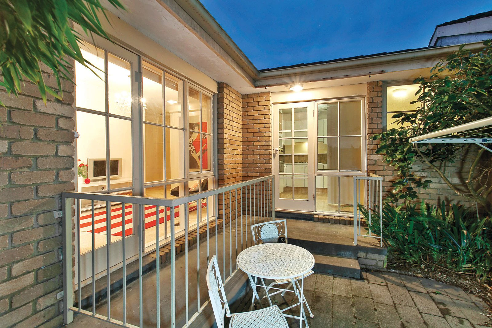 2/908 Glenferrie Road, Kew, VIC