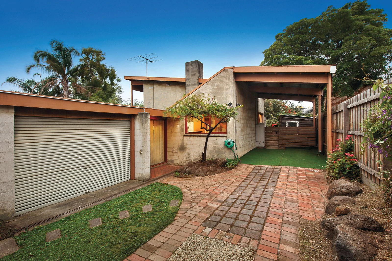 34 Uvadale Grove, Kew, VIC
