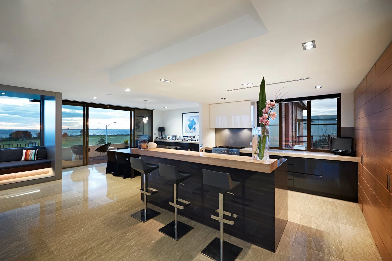 Penthouse 4, 79 Marine Parade, Elwood, VIC